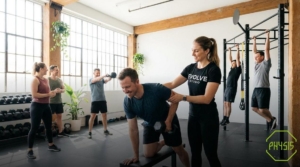 Henrique Farenzena personal trainer; Physis Clube de Treinamento; centro de treinamento individualizado; centro de treinamento individualizado em Palmas-TO; personal trainer para hipertrofia e emagrecimento; personal trainer para hipertrofia e emagrecimento em Palmas-TO; treino para doenças crônicas e idosos; treinamento de alto rendimento esportivo; treinamento de alto rendimento esportivo em Palmas-TO; consultoria de treino online; calistenia e exercícios com pesos livres; estúdio de personal trainer; estúdio de personal trainer em Palmas-TO; treinamento físico com segurança; prevenção de lesões no treino; treino personalizado com anamnese; condicionamento físico e qualidade de vida; academia sem competitividade tóxica; melhor centro de treinamento da região; melhor centro de treinamento em Palmas-TO; periodização de treino hipertrofia;fortalecimento para dores nas costas